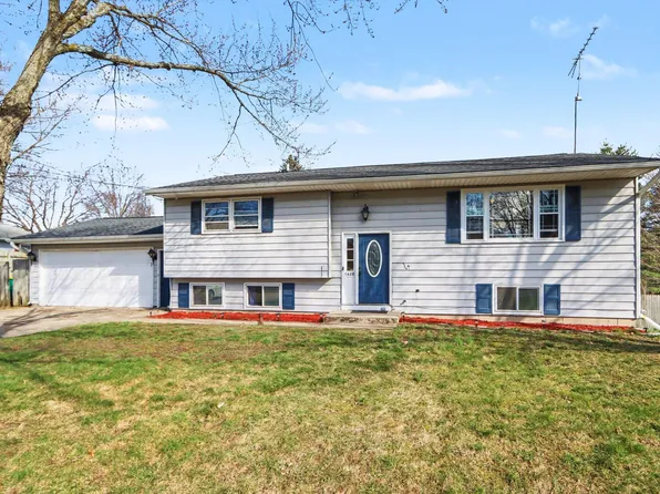 1409 Bacon Ave, Portage, MI 49002