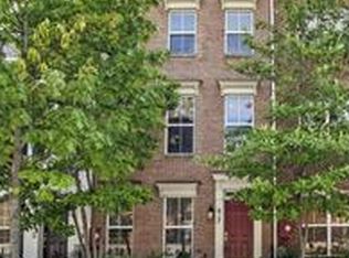 617 7th St SW, Washington, DC 20024