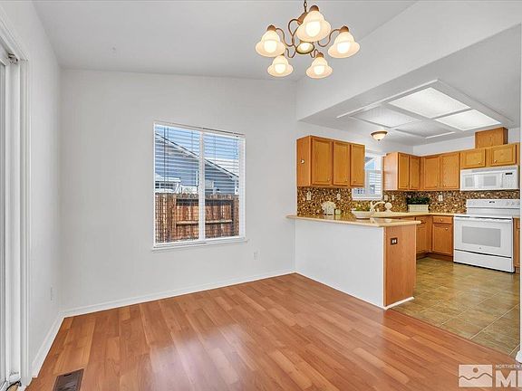 5th image of 2267 Penguin Dr