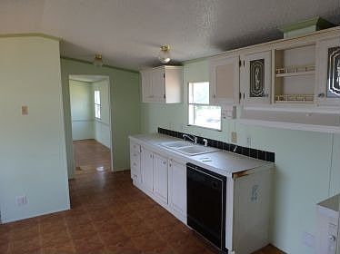 2nd image of 517 Judy Ln
