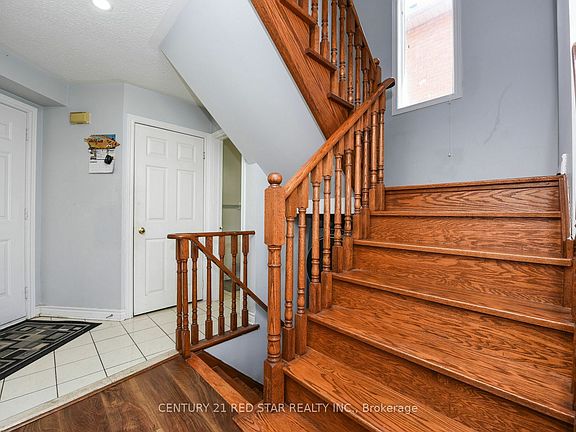 5th image of 94 Black Oak Dr
