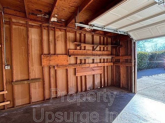 5th image of 1529 Willis St #8