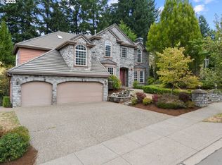 14133 SE Alta Vista Dr, Happy Valley, OR