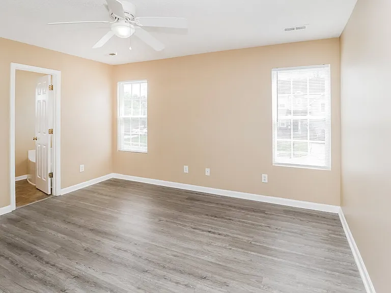 3005 Hunters Creek Ct — Photo 9