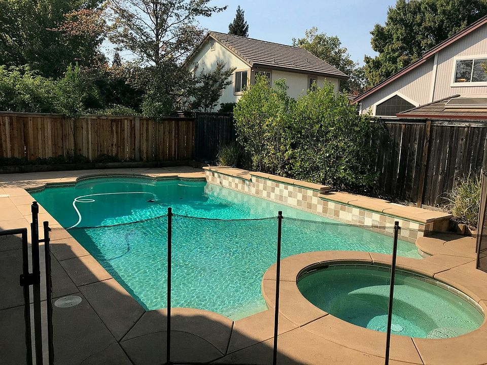 Backyard Pool