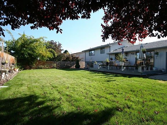 2nd image of 1414 Millerdale Ave
