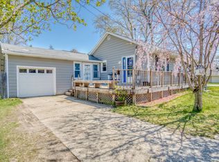 256 Mill St, Newaygo, MI