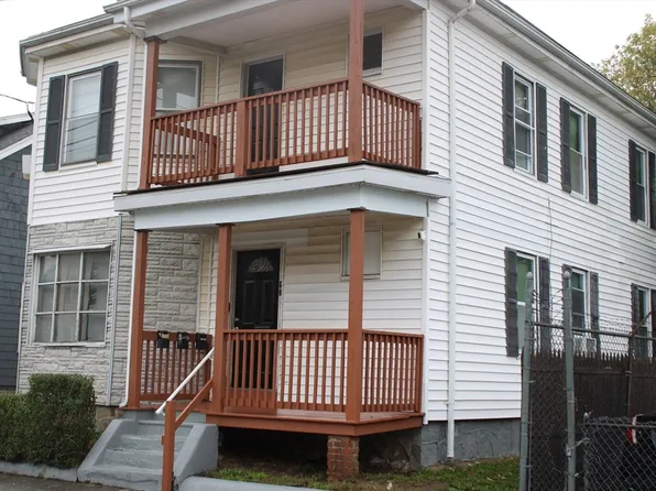 60 Hunt St, Brockton, MA 02302