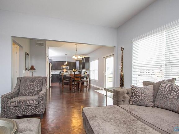 3rd image of 14665 Saddle Horn Dr