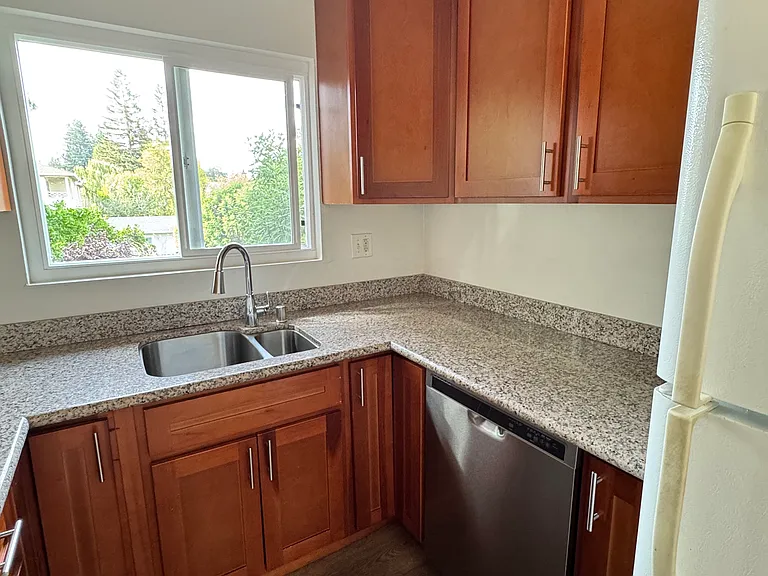 908 Arbor Rd #C — Photo 7