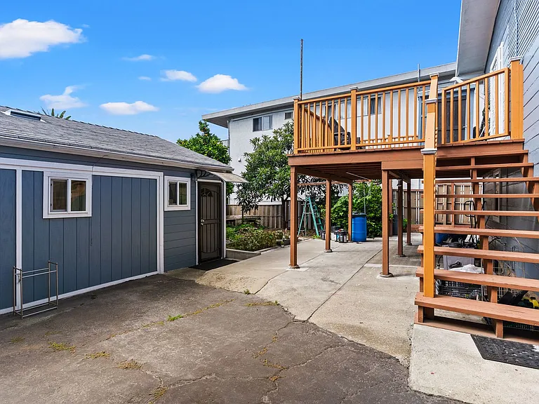 3318 Maple Ave — Photo 19