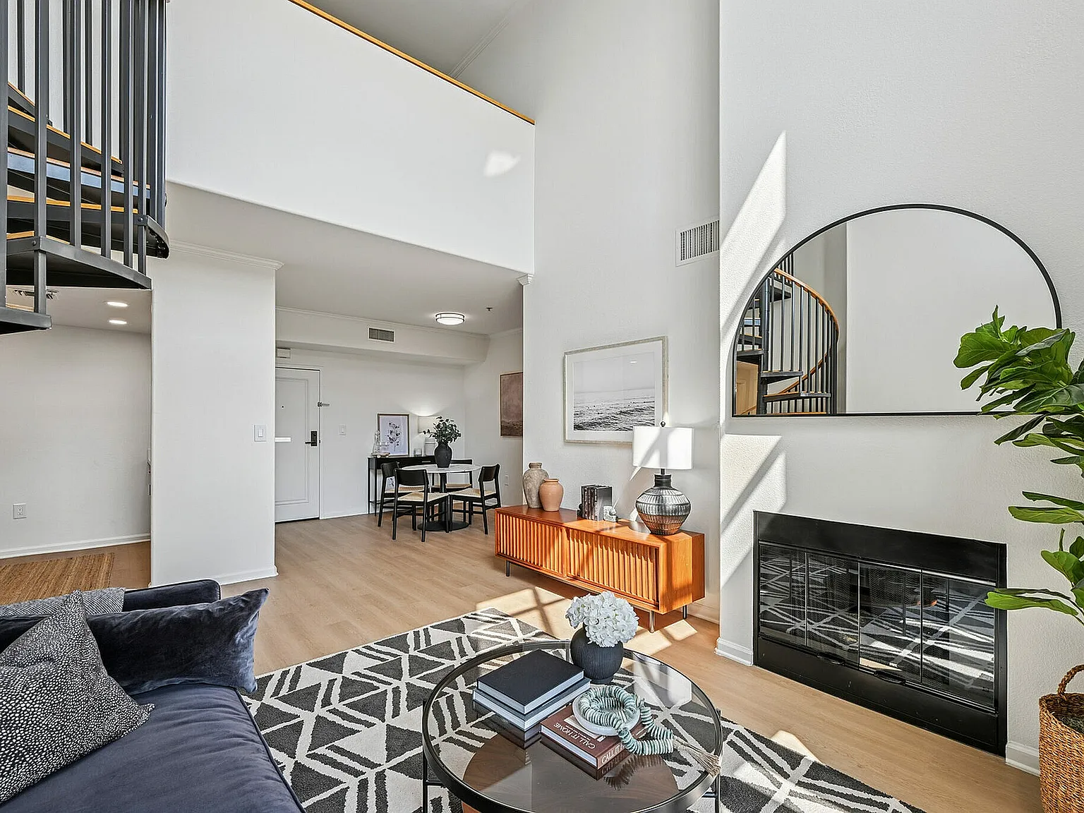 Pasadena Gateway Villas — Photo 3