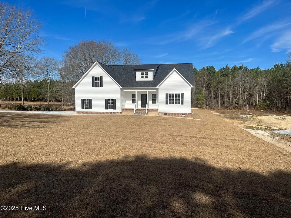 2nd image of 101 Persimmon Drive