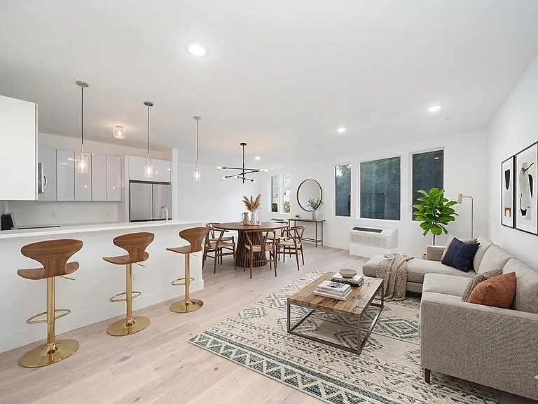 8621 River Rd #6D — Photo 1