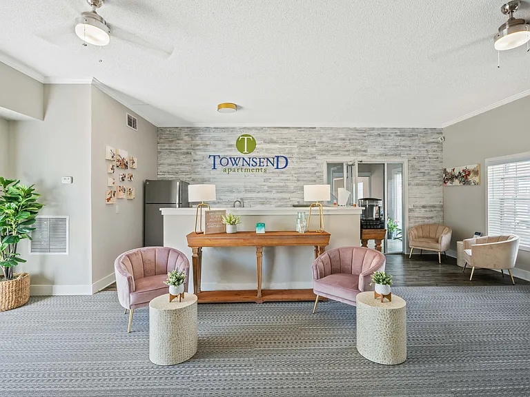Townsend Apartments — Photo 31