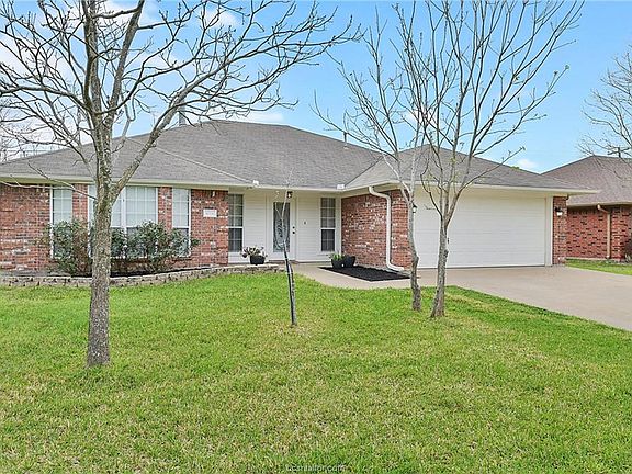 2nd image of 4016 Stony Creek Ln