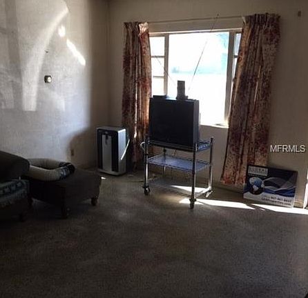 4th image of 1304 Ginsberg Dr