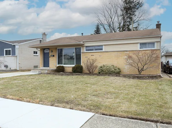 8132 Perrin Ave, Westland, MI 48185