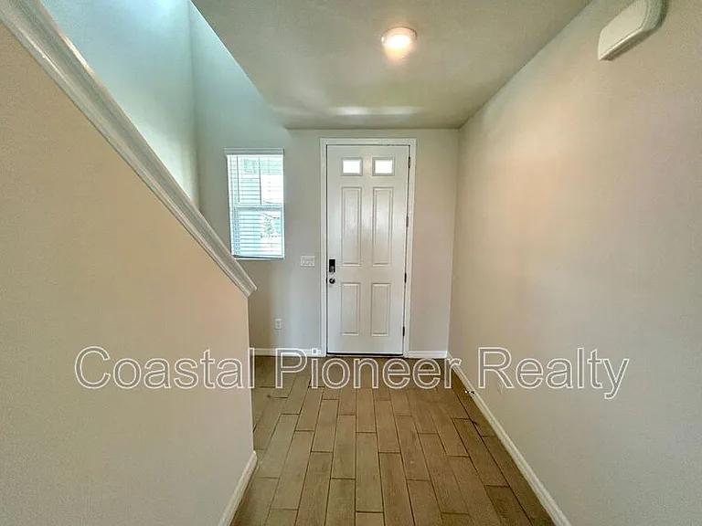 34751 Telluride Ln — Photo 2