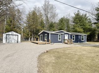 1375 Estey Rd, Beaverton, MI