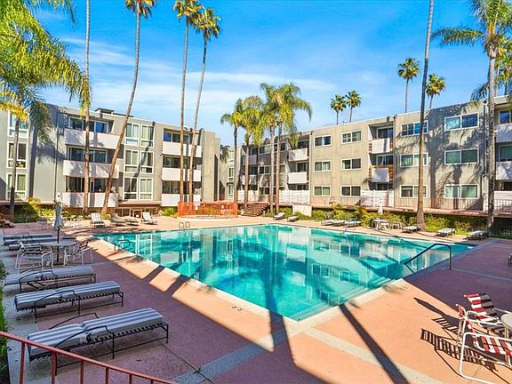 3rd image of 4915 Tyrone Ave APT 205