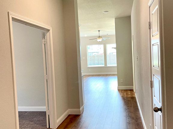 3rd image of 1333 Greenbelt Dr