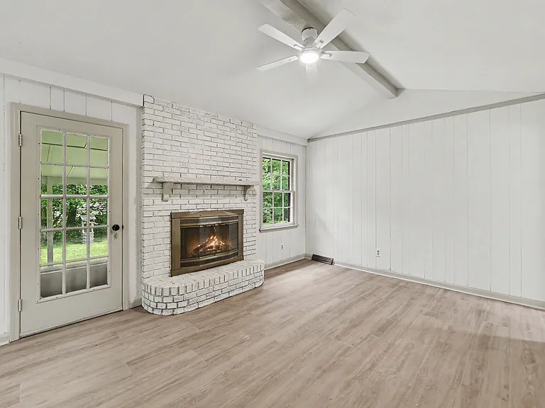 130 Sandtrap Rd — Photo 5