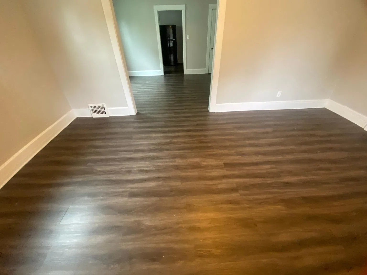 99 Ellenwood Ave — Photo 4