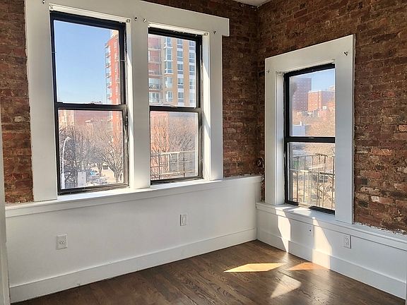 2nd image of 350 Greene Ave #9AA