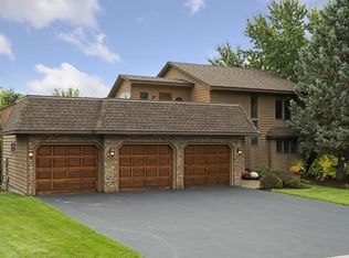 11236 Creekridge Dr, Eden Prairie, MN 55347