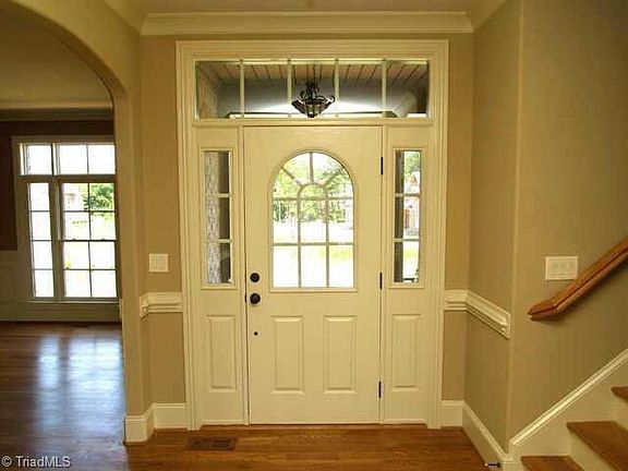 3rd image of 7547 Barbera Dr