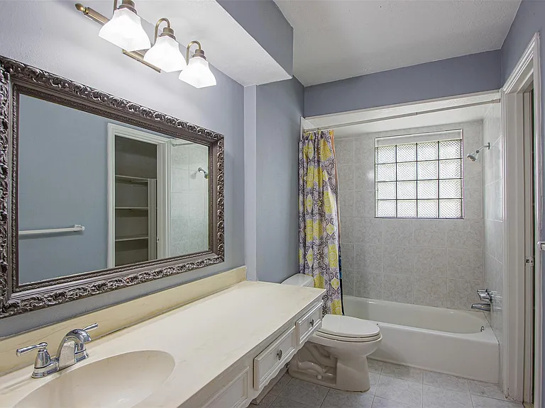 9710 Springmont Dr — Photo 10