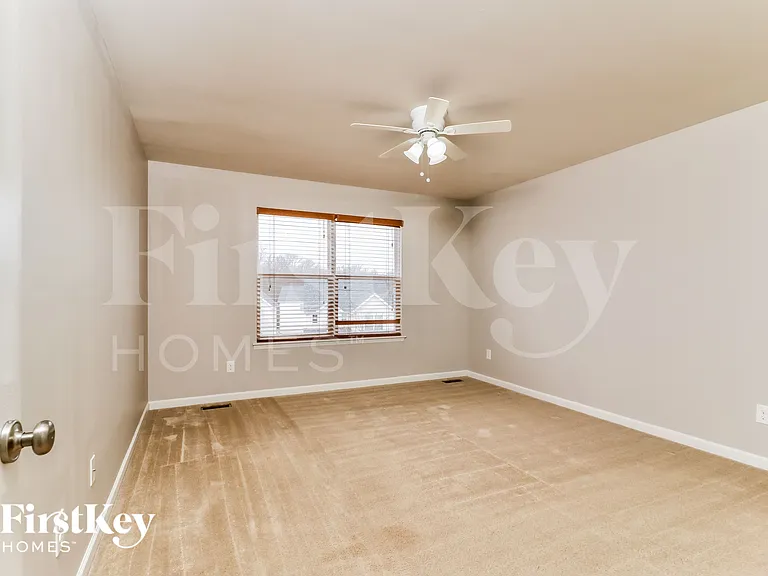 137 Boardwalk Gardens Dr — Photo 8