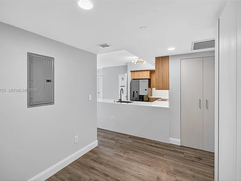 350 S Miami Ave #1705 — Photo 21