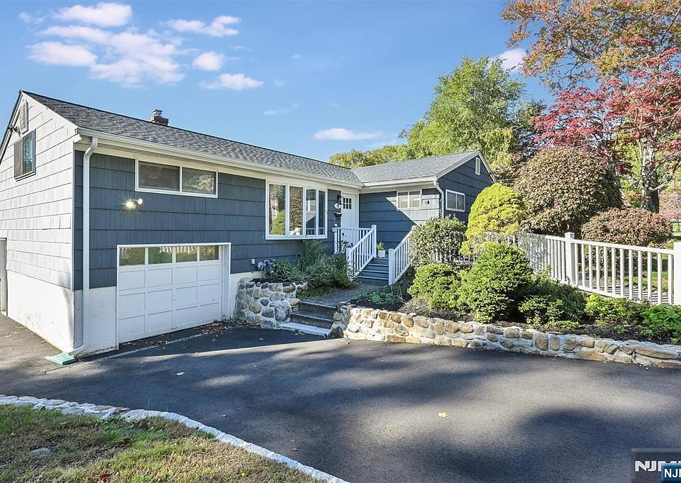 18 Hillside Ter, Montvale, NJ 07645 | Zillow
