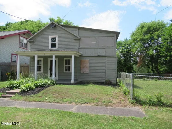 13 Melbourne Avenue, Hudson Falls, NY 12839