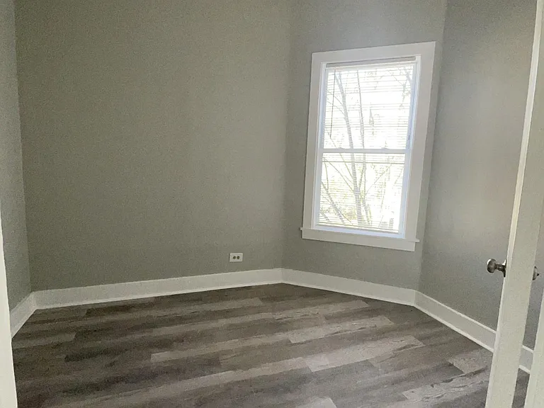 5735 S Aberdeen St #2 — Photo 4