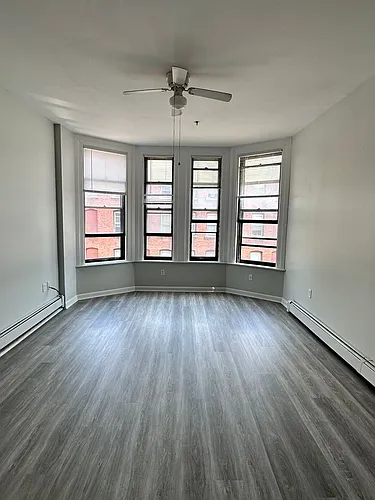 Floor plan 405