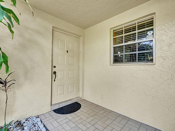4th image of 5270 Nesting Way #C