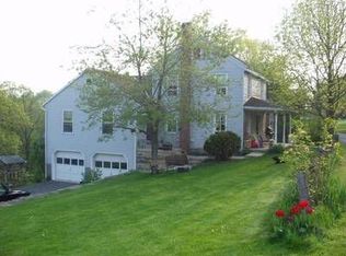 334 Birds Hill Rd, Pine Grove, PA 17963