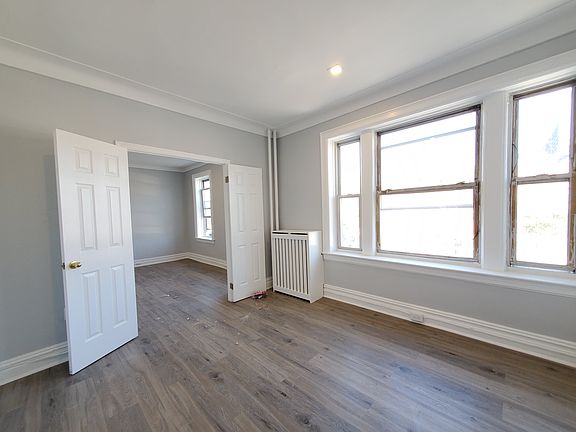 4th image of 3139 John Fitzgerald Kennedy Blvd #24E