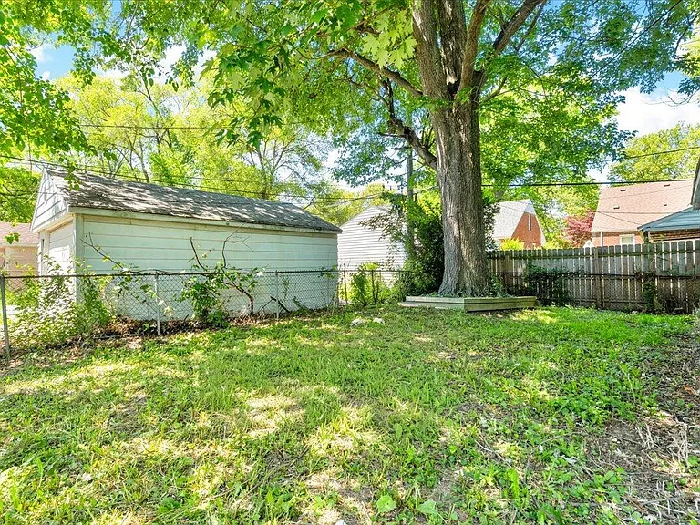 11577 Somerset Ave — Photo 29
