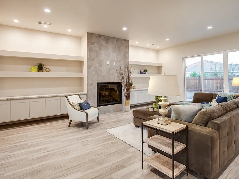 924 Vera Ave — Photo 8