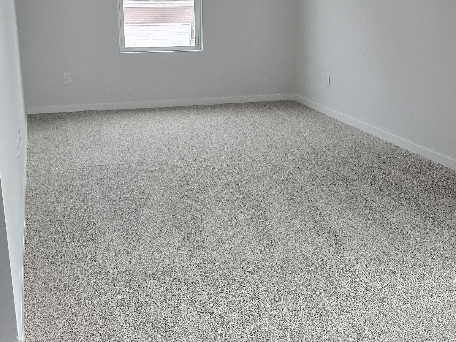 5 bed, 2600 sqft, $2,900 — Photo 4
