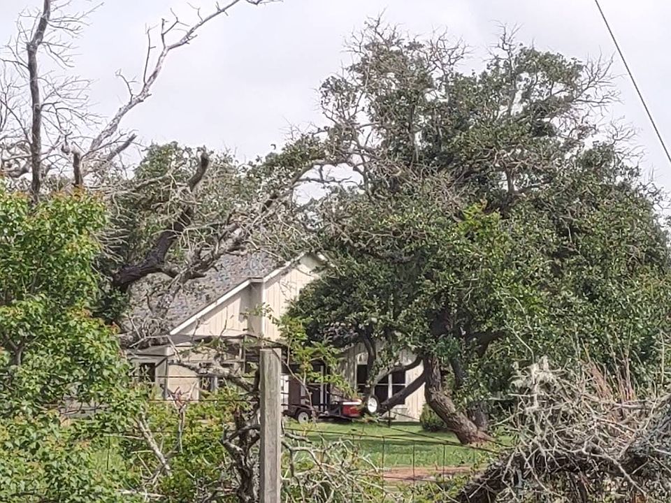 1st image of 426 Club Lake Dr