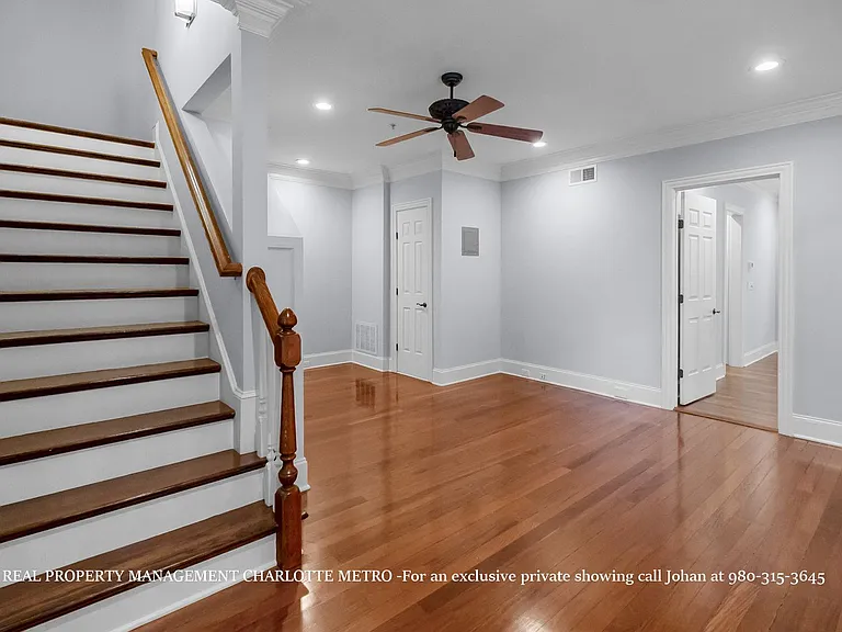 529 Queens Rd — Photo 40
