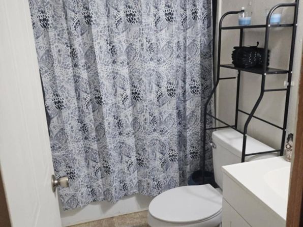 327 E Castleberry Dr