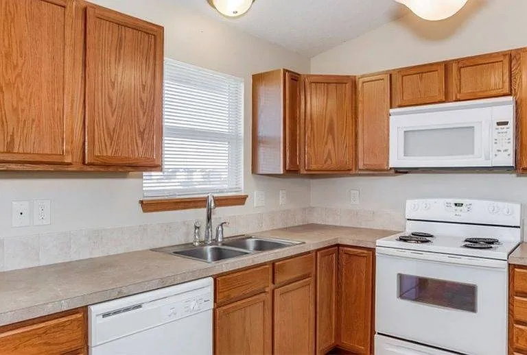 Lakeside Townhomes — Photo 15