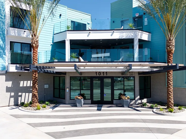 Villas by the Sea - Pacific Beach's Newest Community! — Photo 8