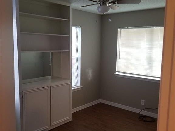 4th image of 1307 Somerset Dr
